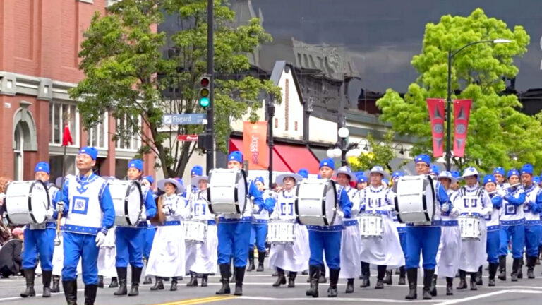 加國維多利亞日遊行 民眾享受久違的快樂