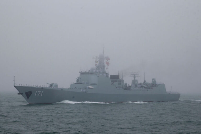 監視中共艦艇 日本防衛省罕見一天公布3次動向