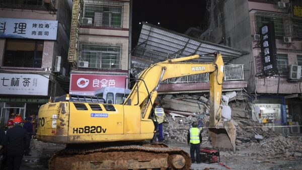 快讯：长沙塌楼救援结束 53人遇难