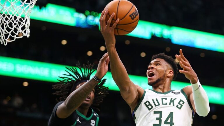 NBA季後賽字母哥大三元 雄鹿奪首勝