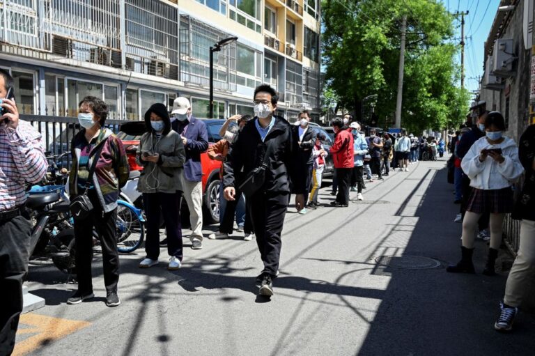 李克強三喊「穩就業」 黨媒重提「上山下鄉」