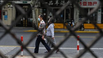 上海「表演式解封」又翻車 市民出行層層加碼