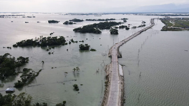 [新聞] 洪水侵襲孟加拉和印度 數百萬人受困至少57