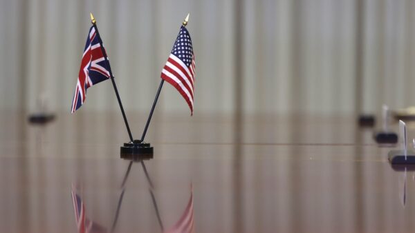 英媒：美英“最高级别”密谈 商讨中共侵台对策