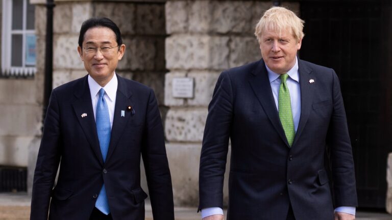 日英簽署歷史性防衛協議 共同對抗專制政權
