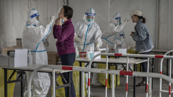 中铁十一局北京项目部爆发疫情 6名官员被处理