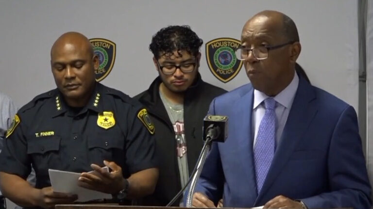 14歲少年遭槍殺  警方尋找破案線索
