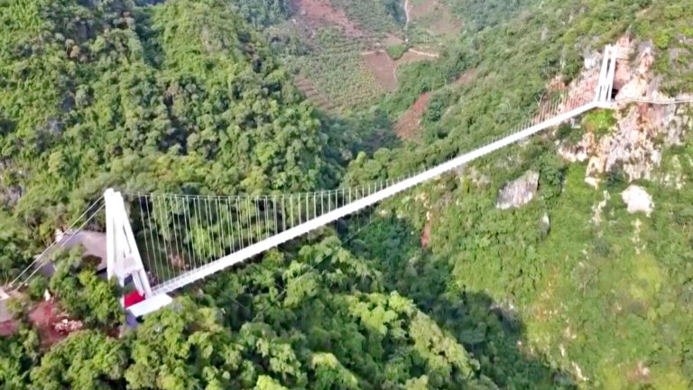 【大千世界】世界最長玻璃橋 越南白龍橋對外開放