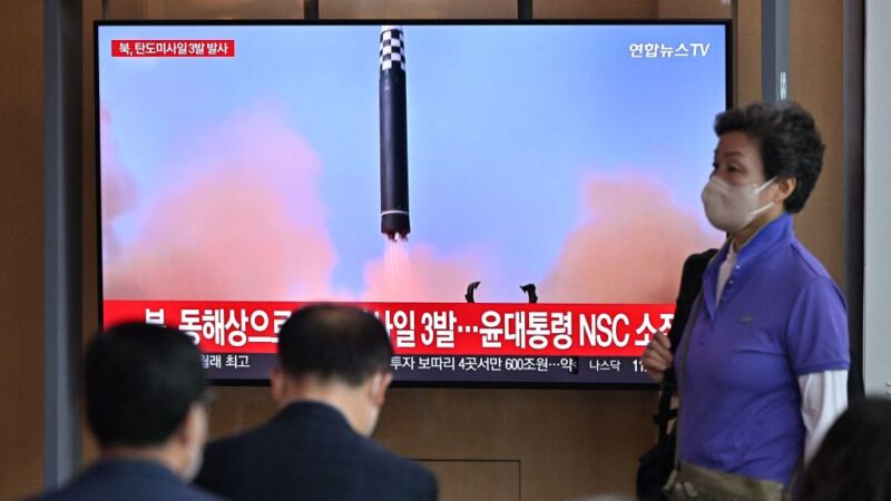 美韩军演刚结束 朝鲜发射8枚弹道飞弹