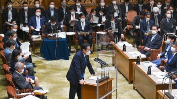 日本在野党提两项不信任案 全遭否决