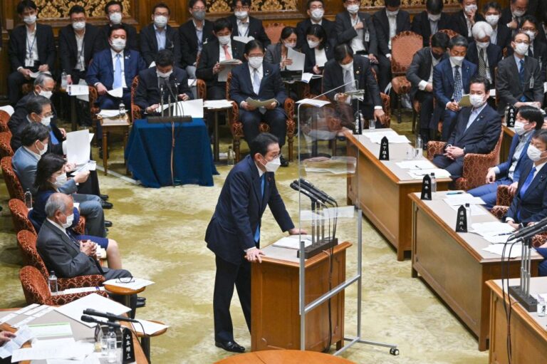 日本在野黨提兩項不信任案 全遭否決