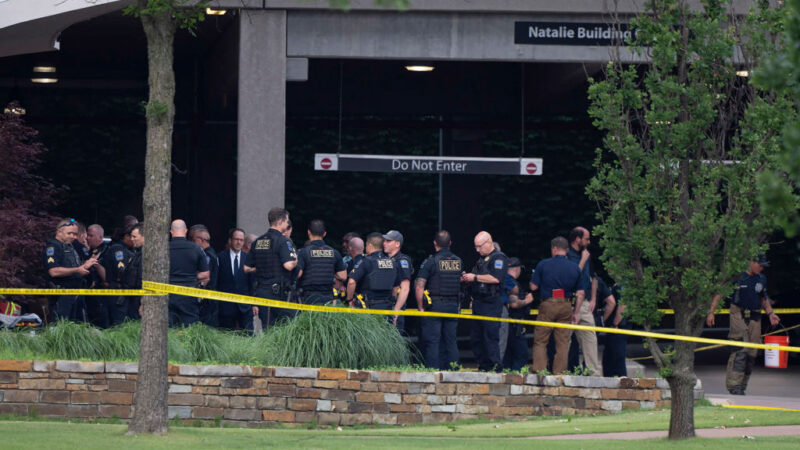 奥克拉荷马州医院爆枪击酿4死 枪手自杀