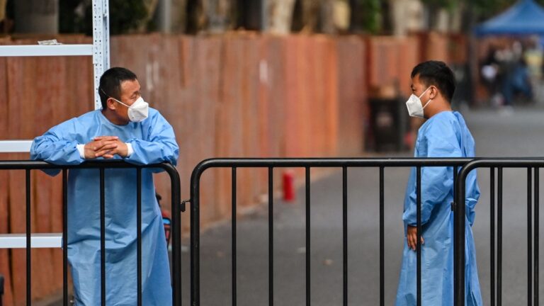 「清零」要收尾？隔離管控「刑期」減半