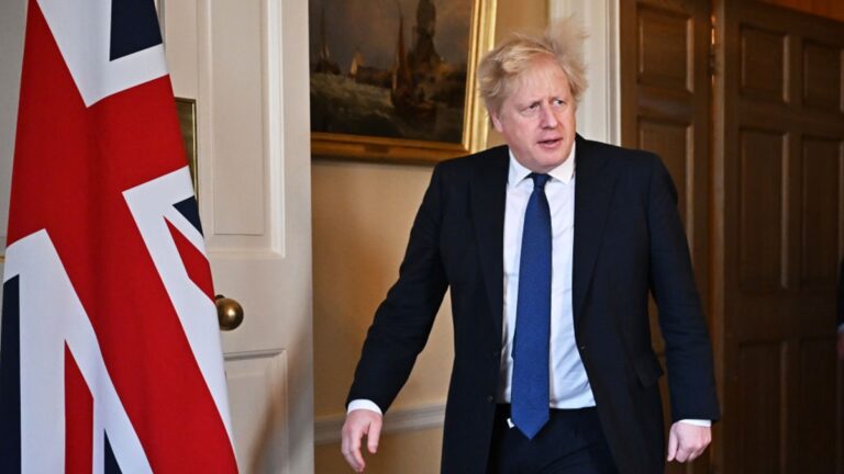 下台邊緣倖免於難 英首相贏得信任投票