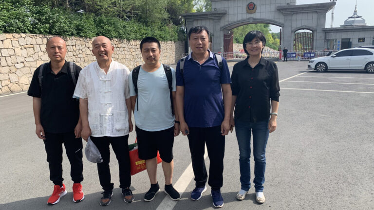 優秀教師身陷囹圄 家屬律師被剝奪會面權