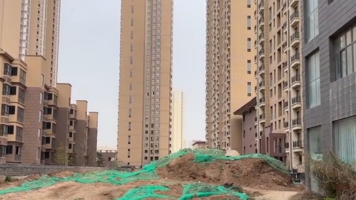 【禁闻】中共重手救房市 专家: 强心针难续命