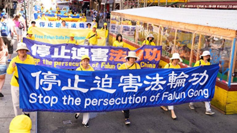 組圖：法輪功反迫害23周年 紐約中國城盛大遊行
