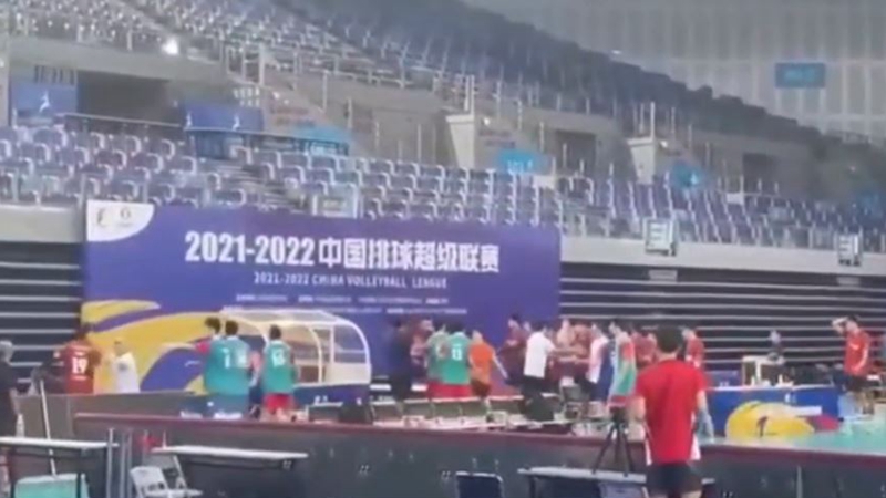 中國男排爆激烈群毆 垃圾桶凳子齊飛 有人牙被打缺
