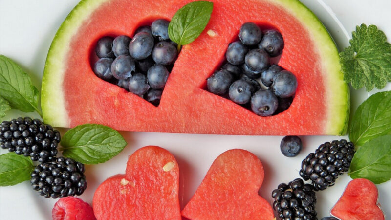 夏天的新鮮水果和蔬菜 可幫助您保持健康
