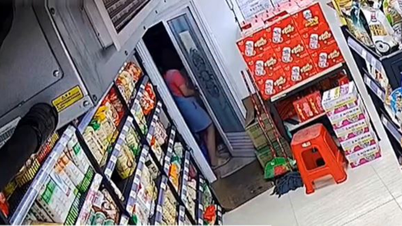 廣東女超市偷榴槤 躲進廁所裡吃完（視頻）