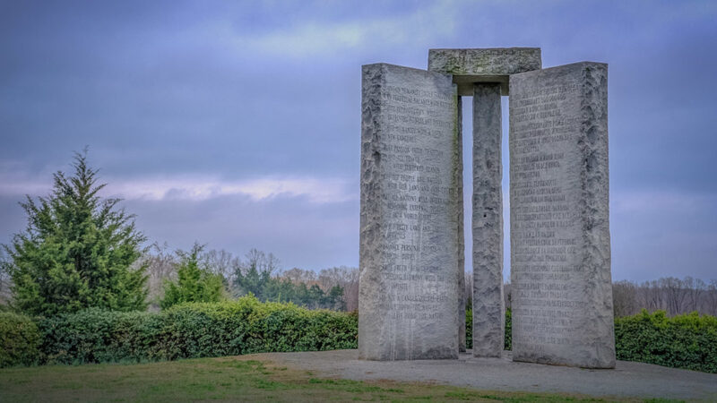 美國喬州神祕巨石陣被炸毀 上有十條碑文