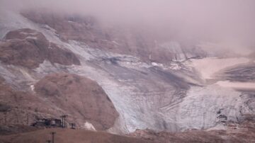 倫敦塔樓發大火 意大利雪崩 巴基斯坦重大車禍