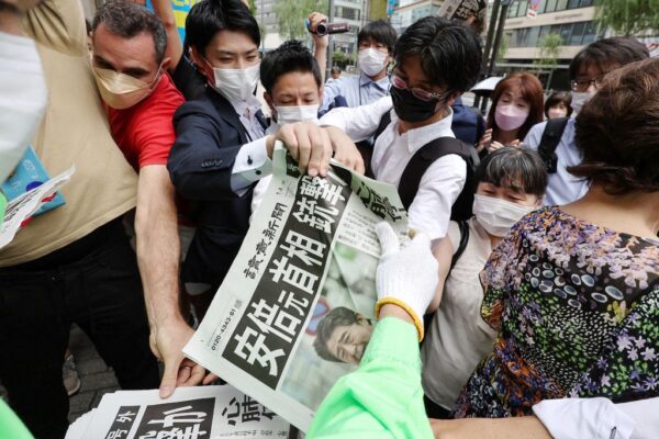 安倍晋三遇刺 犯嫌改枪一次可发6颗子弹 维安现3秒漏洞