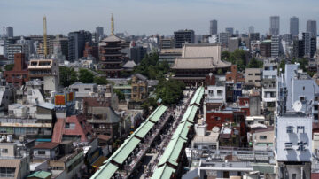 東京連9天高溫逾35度 岸田為大選站台民眾熱暈