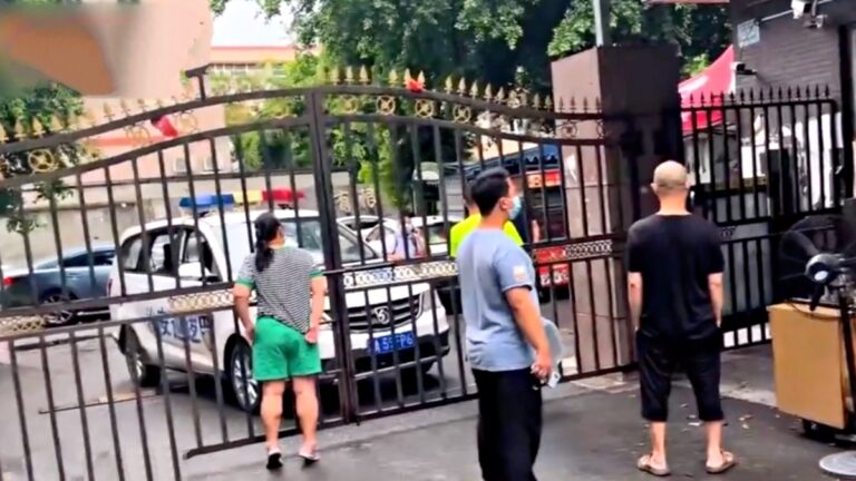 大陸多地疫情升級封城 防疫連坐株連九族