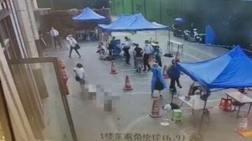 四川一妇女跳楼 过路女孩险被砸死：讲述惊险一幕（视频）