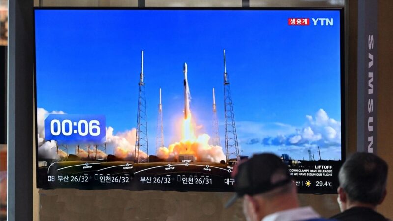 韩国首个月球轨道探测器“达努里”发射升空