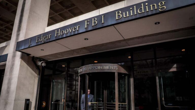 突襲海湖莊園後 FBI收到大量暴力威脅