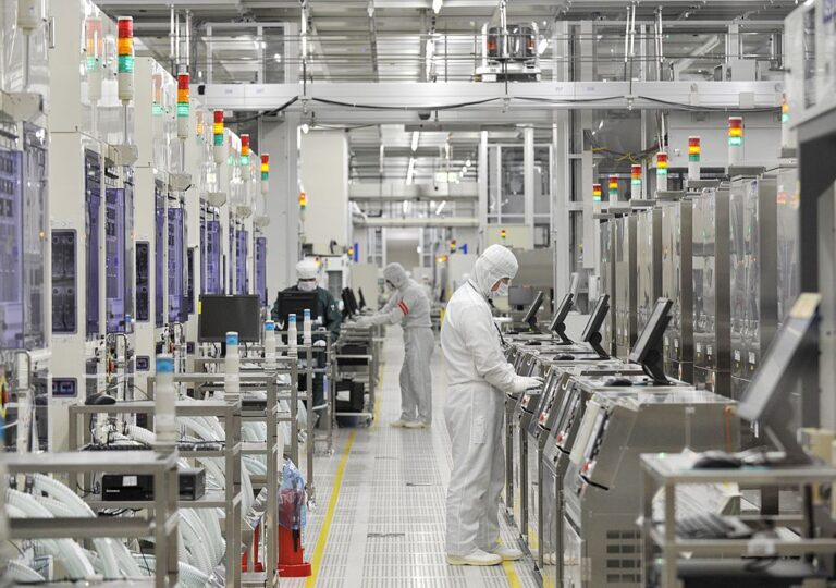 《芯片法案》禁獲補助企業赴中國設先進芯片廠