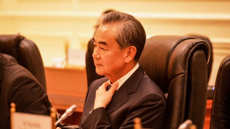 中國新聞簡訊：王毅任中共外辦主任 開啟「戰狼」2.0？