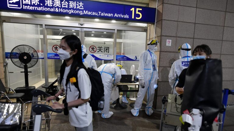 時隔兩年 中國重新開放外國學生入境