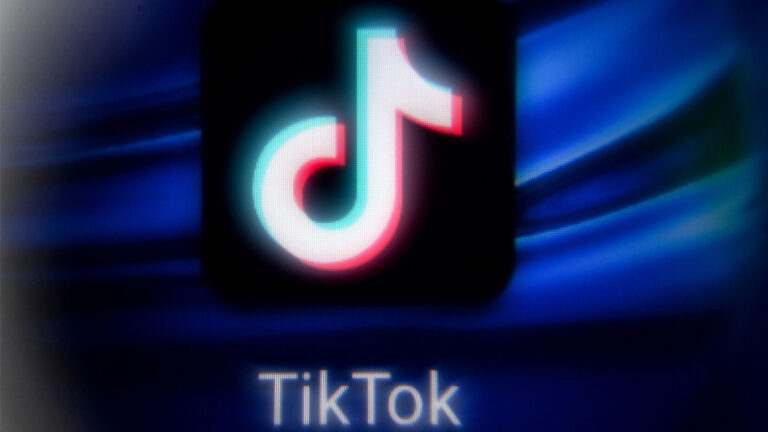 傳抖音微信20億用户數據外洩 騰訊美股大跌5%