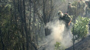 大陆发布干旱橙色预警 重庆持续爆热43度山火蔓延