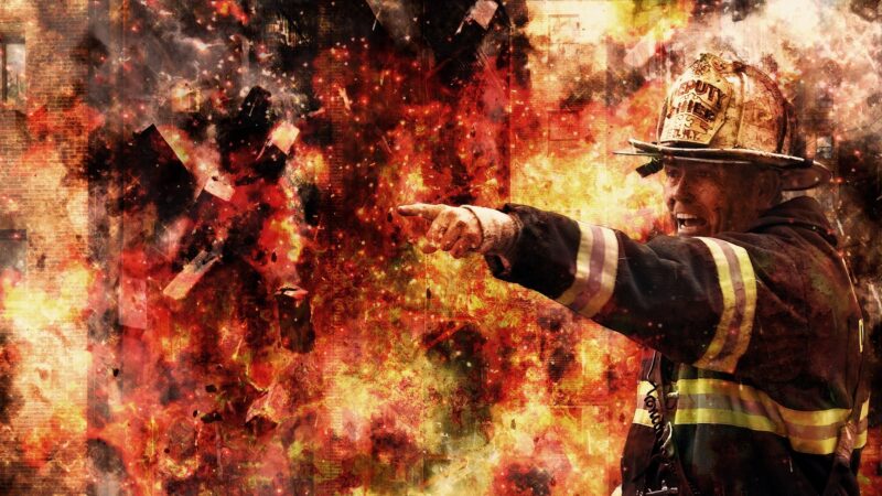 急衝火場救援 消防員崩潰：10名至親命喪火窟