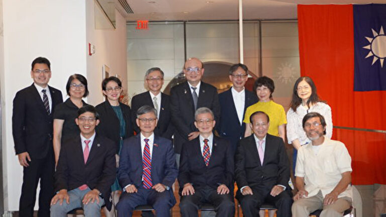 台灣師範大學百年校慶 校長率團訪美七城