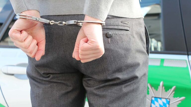 大基金又一高管被查 陸媒揭芯片業腐敗史