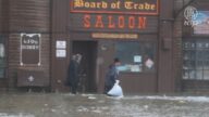 台风苗柏余波袭阿拉斯加 洪水淹没西部社区