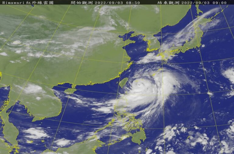 颱風軒嵐諾增強長胖 3日晚起最接近台灣陸地