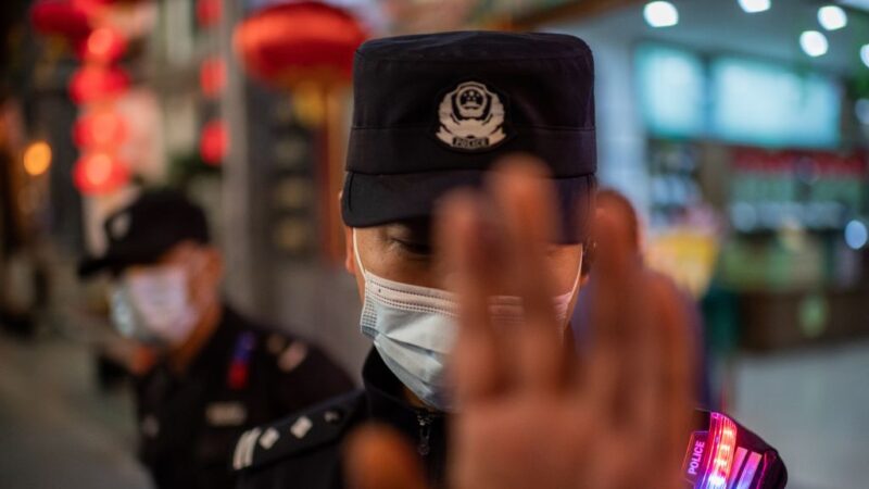 中国政治教育自由观察：中共海外公安局藏身中餐馆 境外中国人沦为目标