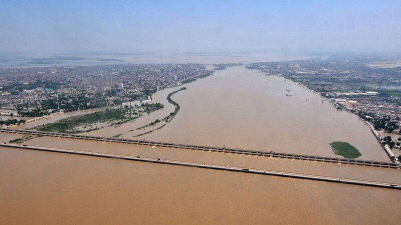 降雨量超過往常10倍 巴基斯坦逾1/3國土泡水