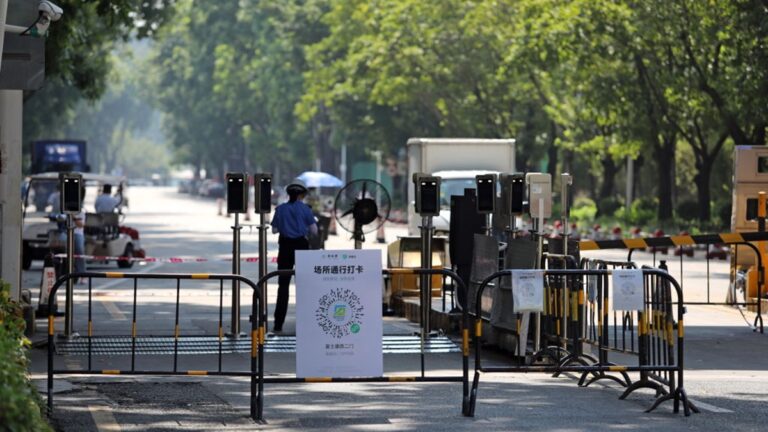 清零表忠 為二十大清場 中國近70市升級封控