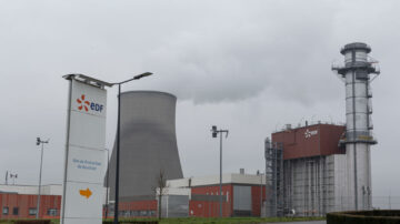 能源危机下保过冬 法国重启全部核反应堆