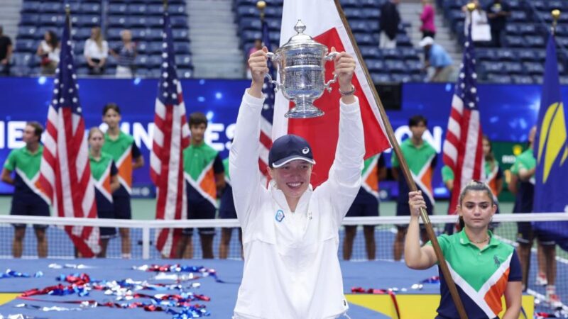 美网女单斯维亚特克登顶  夺大满贯第三冠