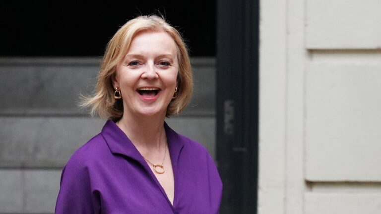 特拉斯戰勝蘇納克 英國第三位女首相