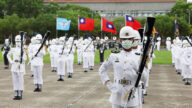 直击！双十国庆预演 三军乐仪队展威容
