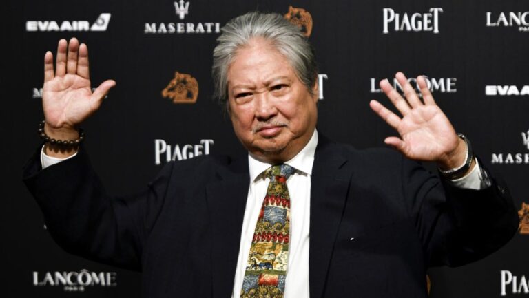 洪金寶暴瘦坐輪椅 健康狀況引關注